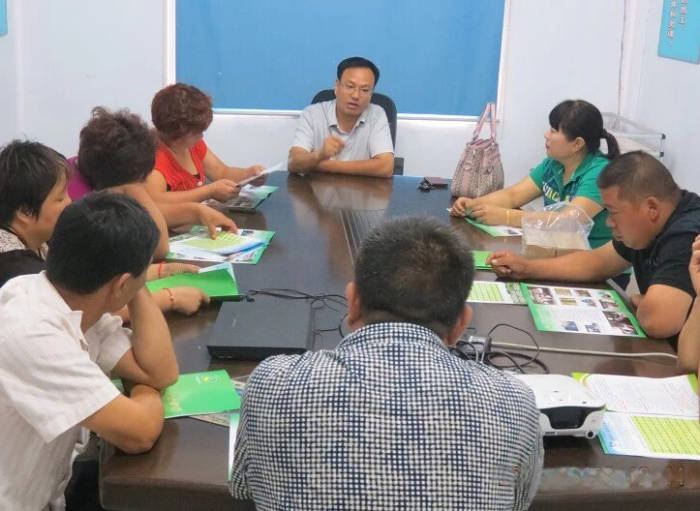 Baisheng Feed aconsegueix una cooperació estratègica amb les empreses de cria per ajudar al desenvolupament de la